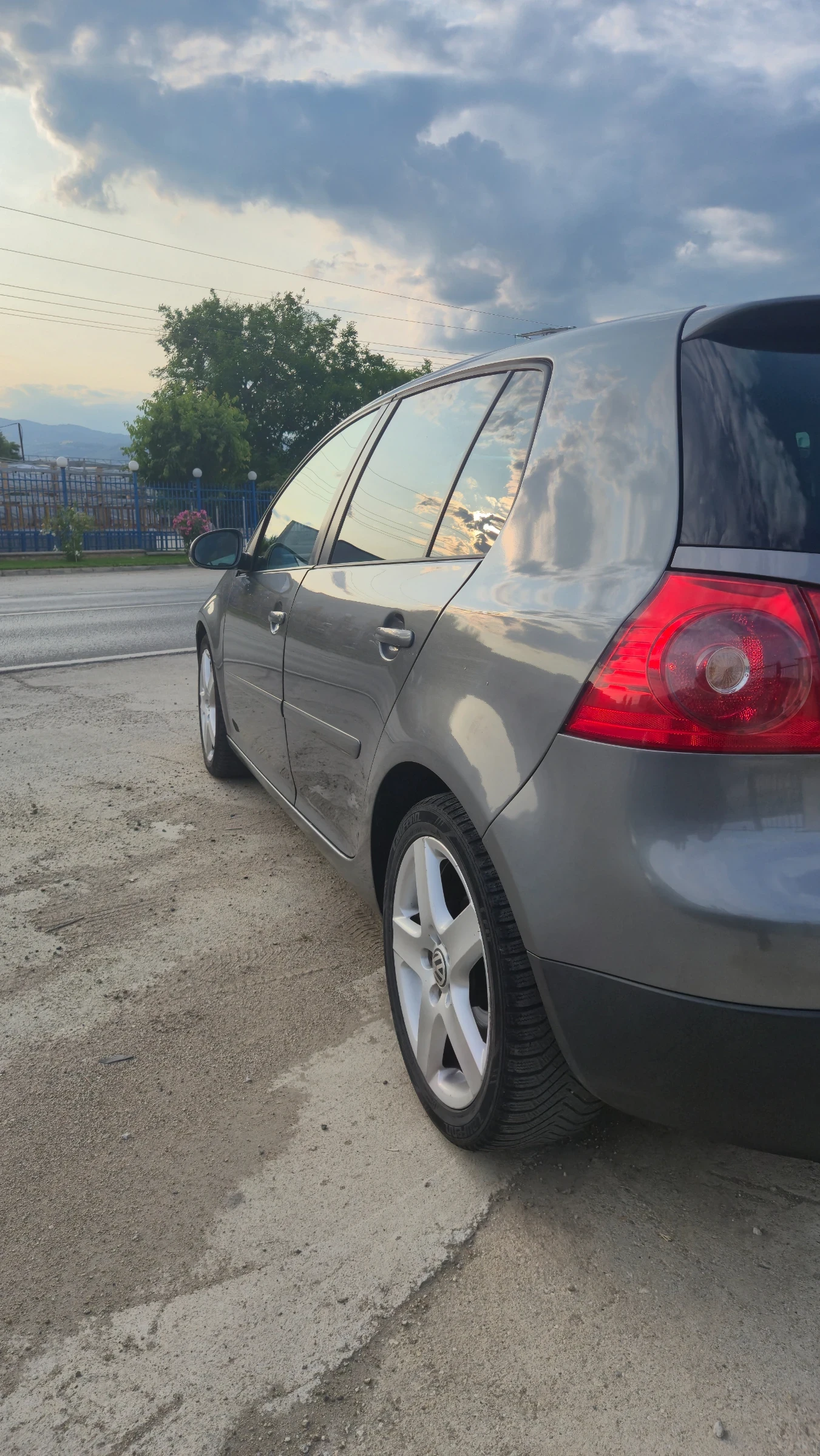 VW Golf 1.9  - изображение 8