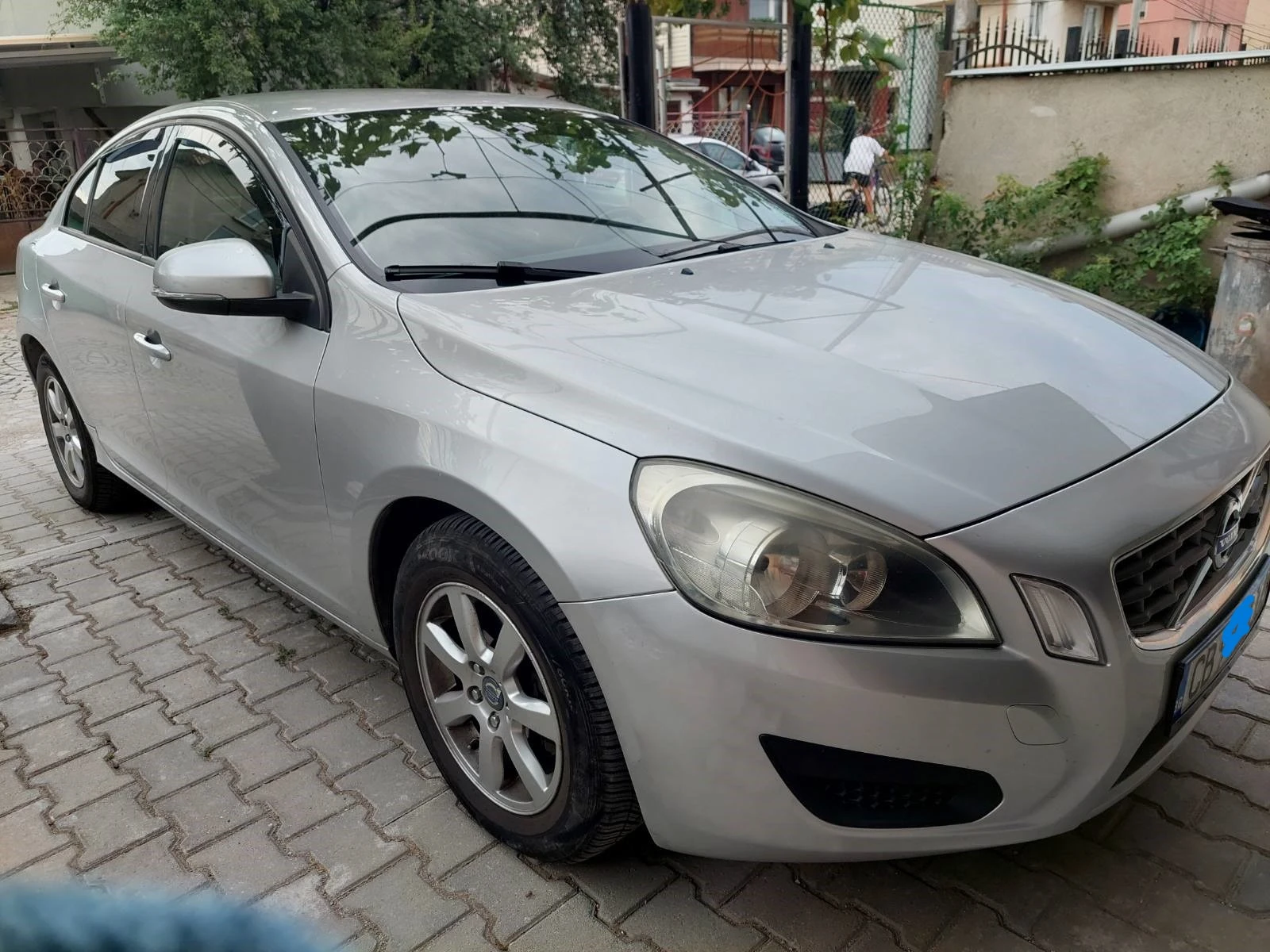 Volvo S60  - изображение 2