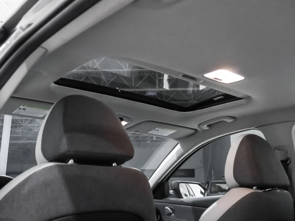 Hyundai Elantra 1.6 Hybrid / LUXURY PKG / AMBIENT / DISTRONIC | Mobile.bg � ����������� 16