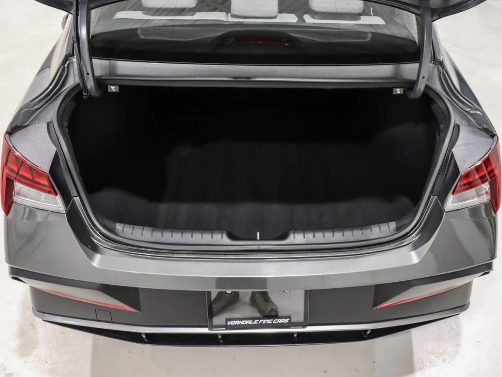 Hyundai Elantra 1.6 Hybrid / LUXURY PKG / AMBIENT / DISTRONIC | Mobile.bg � ����������� 17