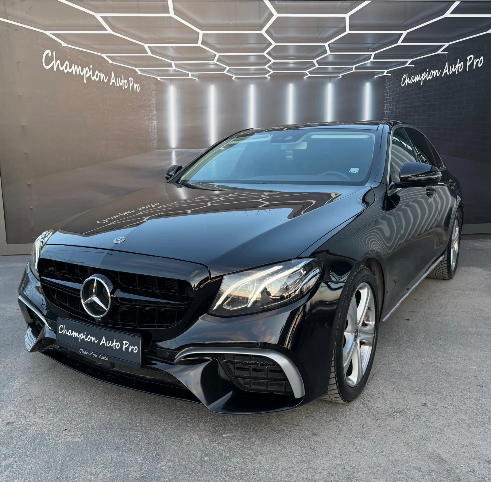 Mercedes-Benz E 220 BRABUS Packet, снимка 1 - Автомобили и джипове - 54115010