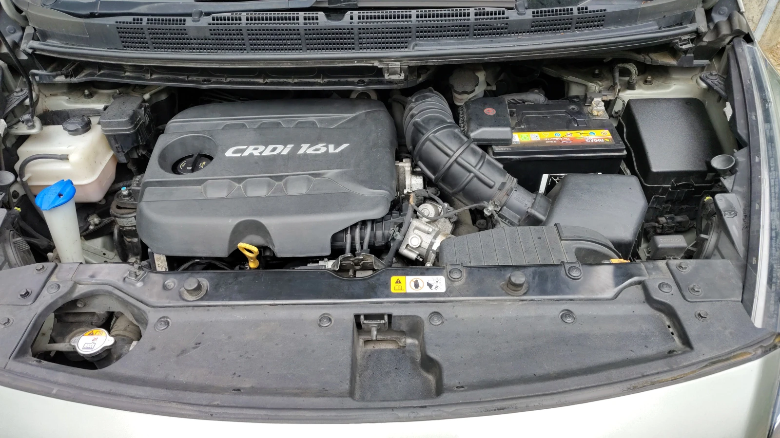 Kia Carens 1.7 CRDI Автомат Панорама 174 000км., снимка 16 - Автомобили и джипове - 54645499