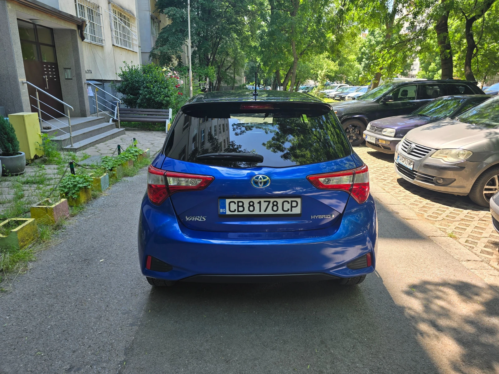 Toyota Yaris 1.5 VVT-i Hybrid, снимка 7 - Автомобили и джипове - 54809938