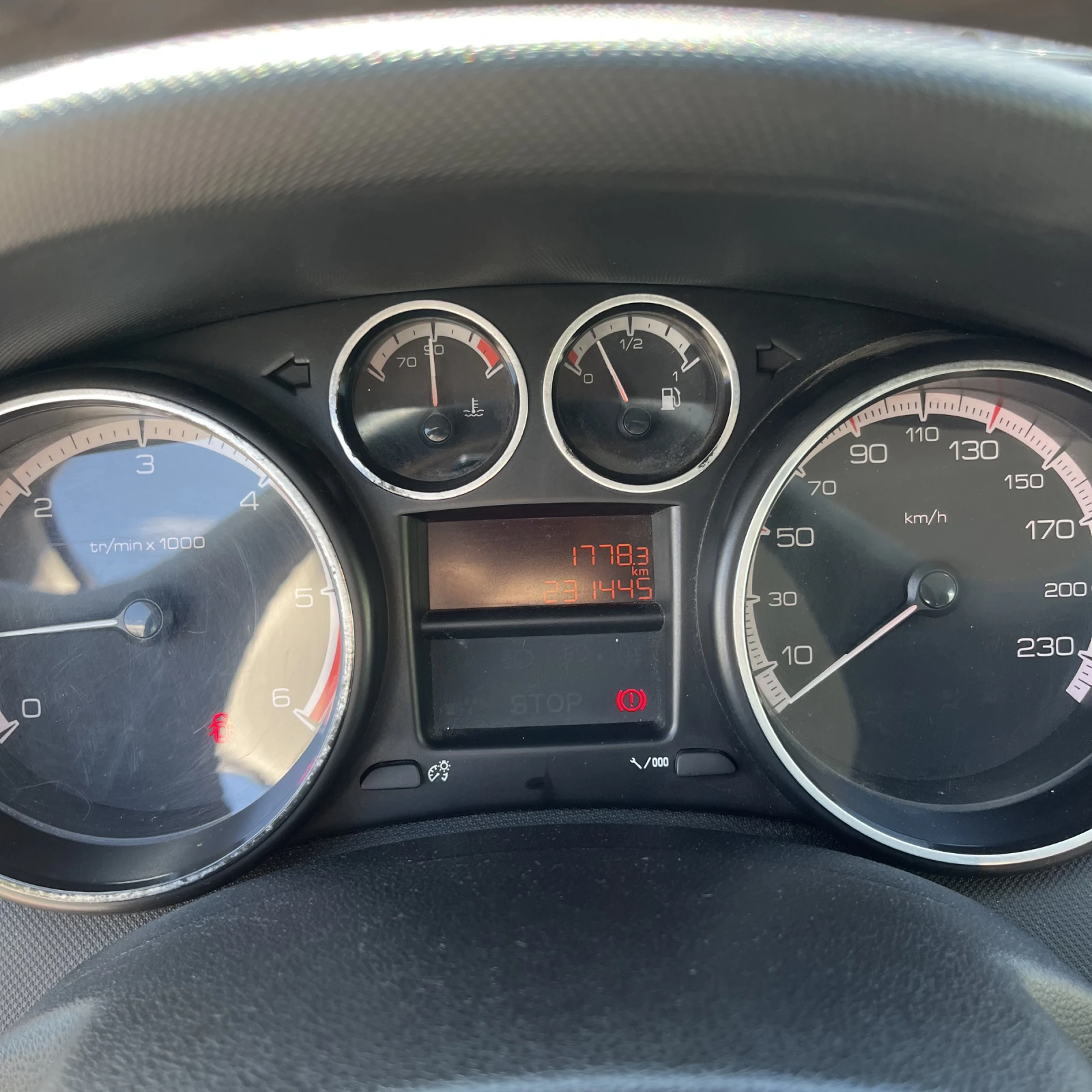 Peugeot 308, снимка 9 - Автомобили и джипове - 54918061
