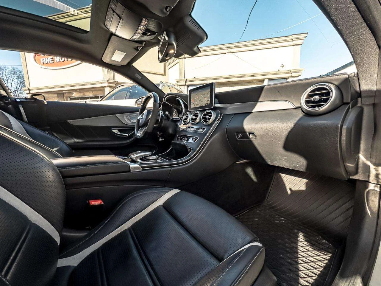 Mercedes-Benz C 63 AMG  S COUPE / CARBON FIBER / 360 / DIS / ЦЕНА ДО БГ , снимка 13 - Автомобили и джипове - 54972745