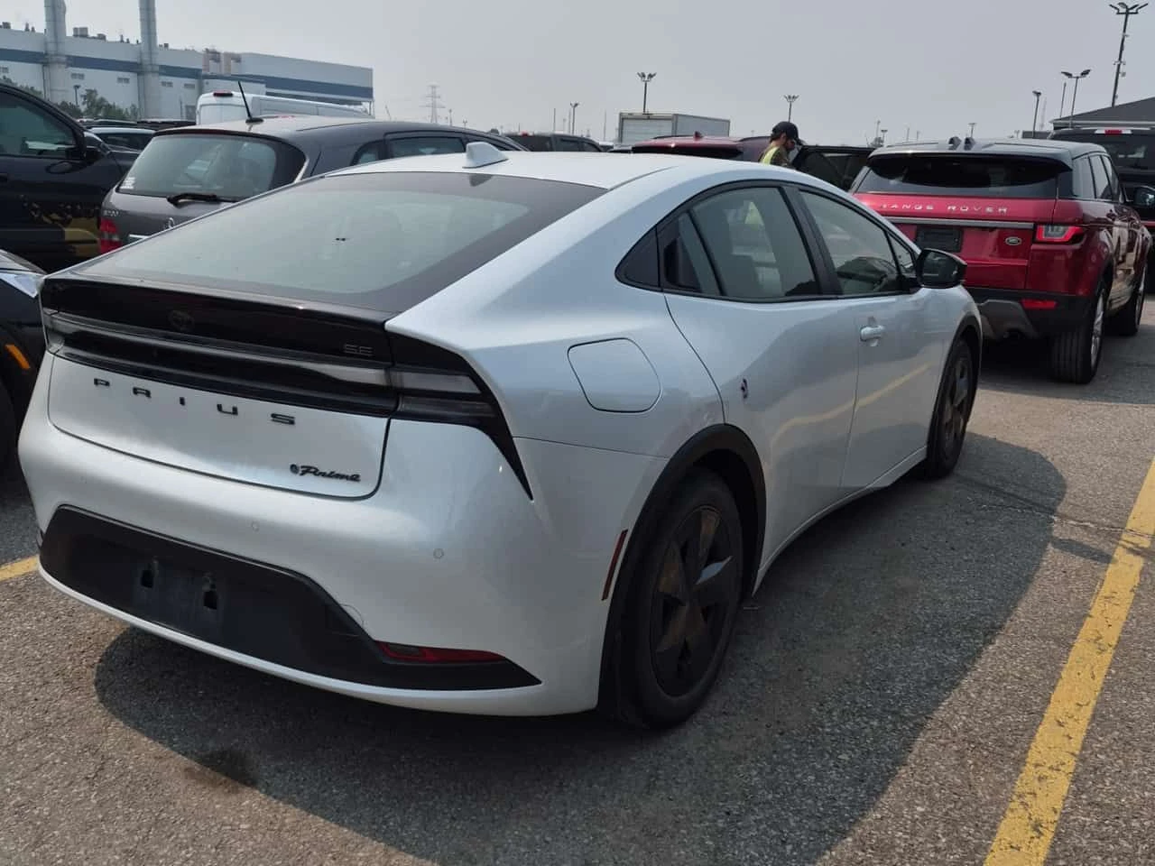 Toyota Prius PRIME SE| ПОДГРЕВИ| NAVI| 2 КЛЮЧА| , снимка 3 - Автомобили и джипове - 55351515
