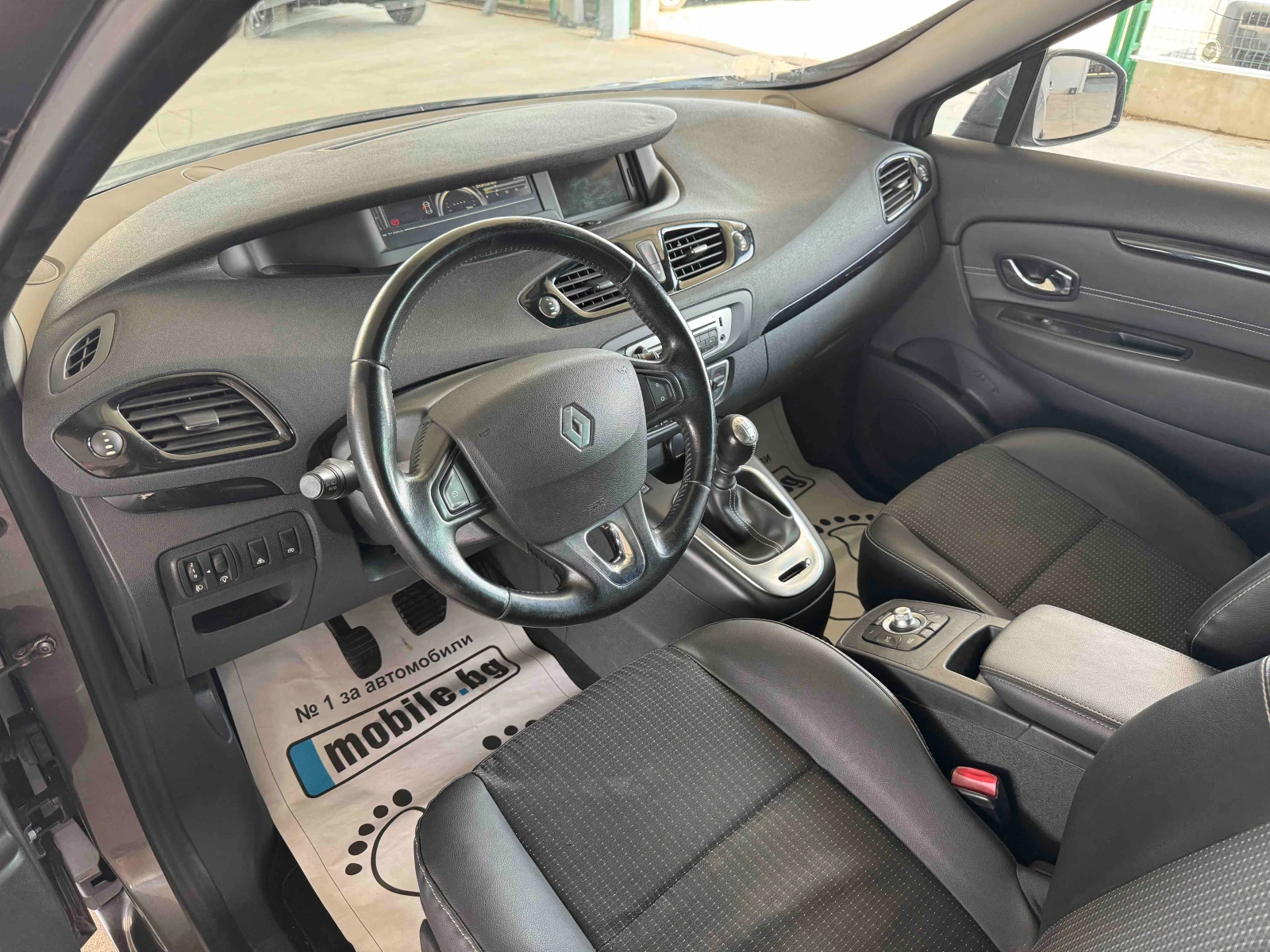 Renault Scenic 1.5dci* 110ps* 6ск* НАВИ КАМЕРА* КЛИМА* , снимка 9 - Автомобили и джипове - 55441977