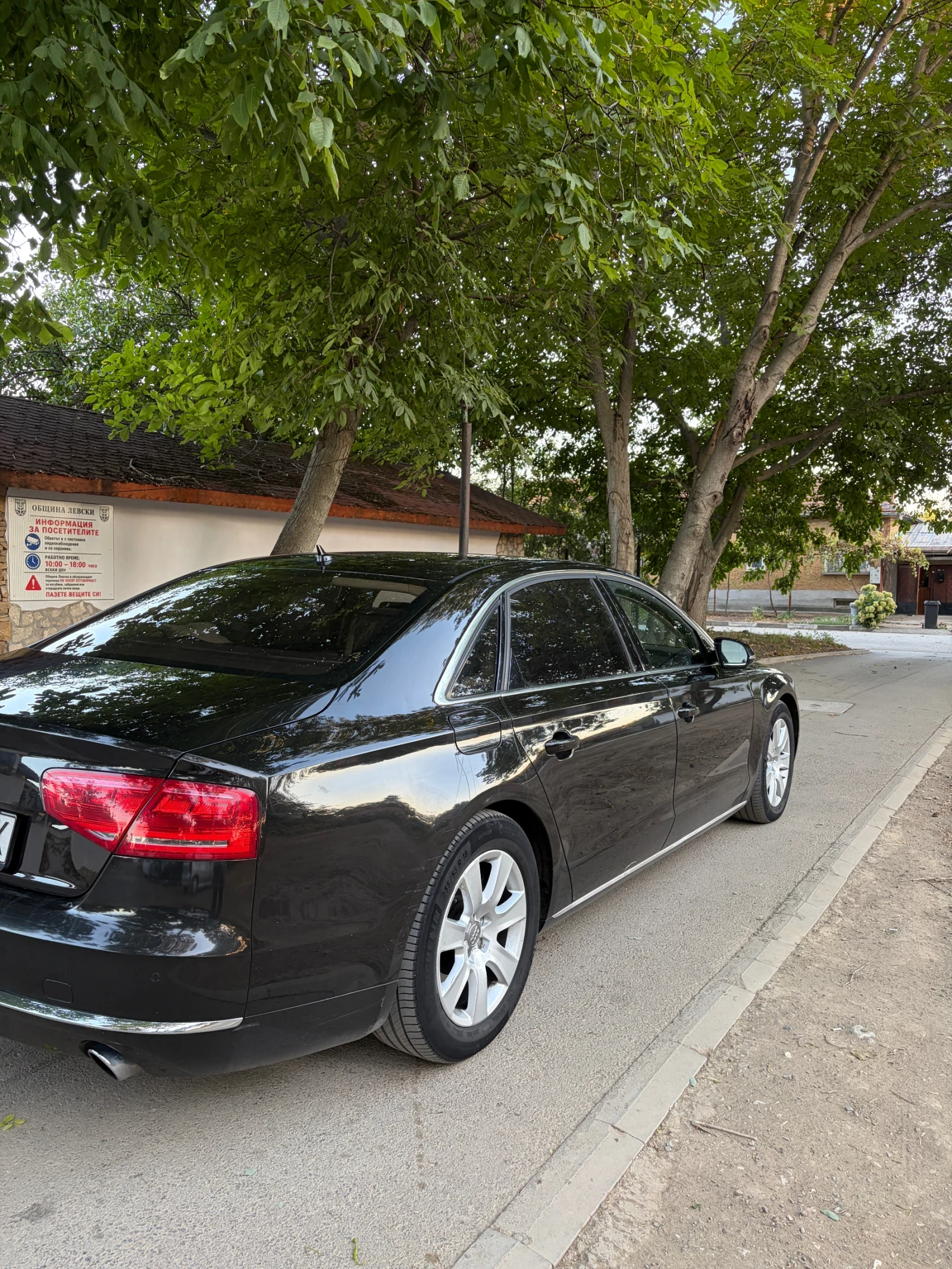 Audi A8 L 4.2 Design Selection/Full Led/Bang and Olufsen, снимка 4 - Автомобили и джипове - 55995979