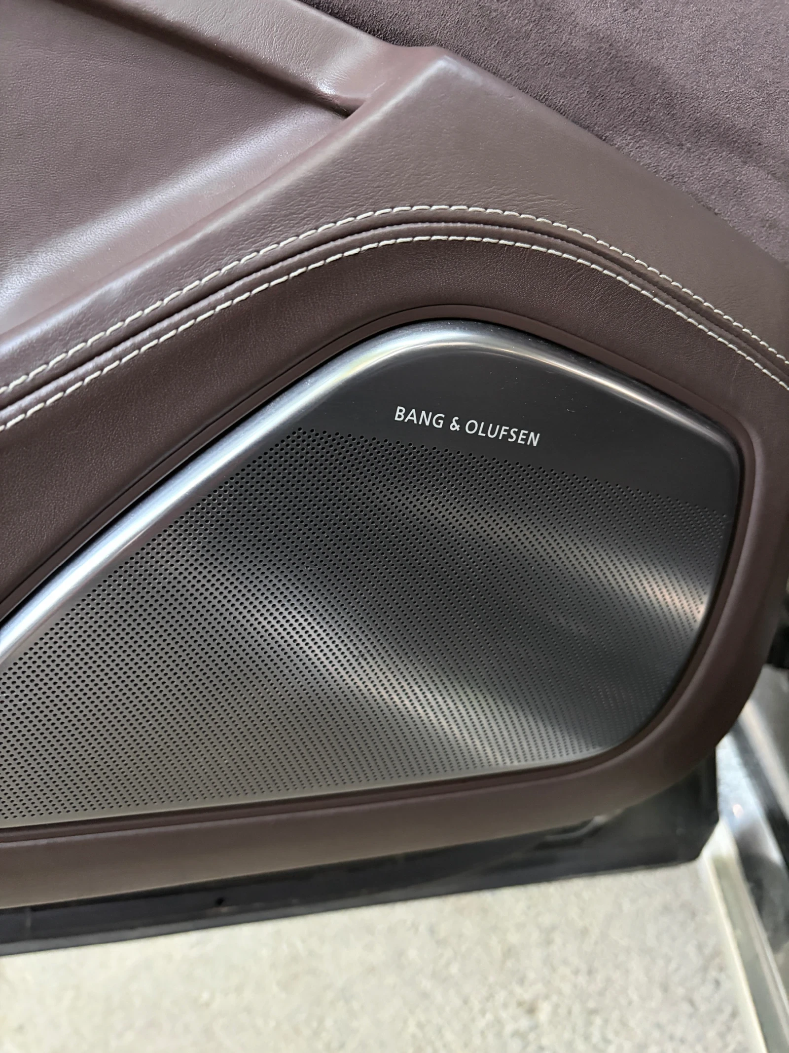 Audi A8 L 4.2 Design Selection/Full Led/Bang and Olufsen, снимка 10 - Автомобили и джипове - 55995979