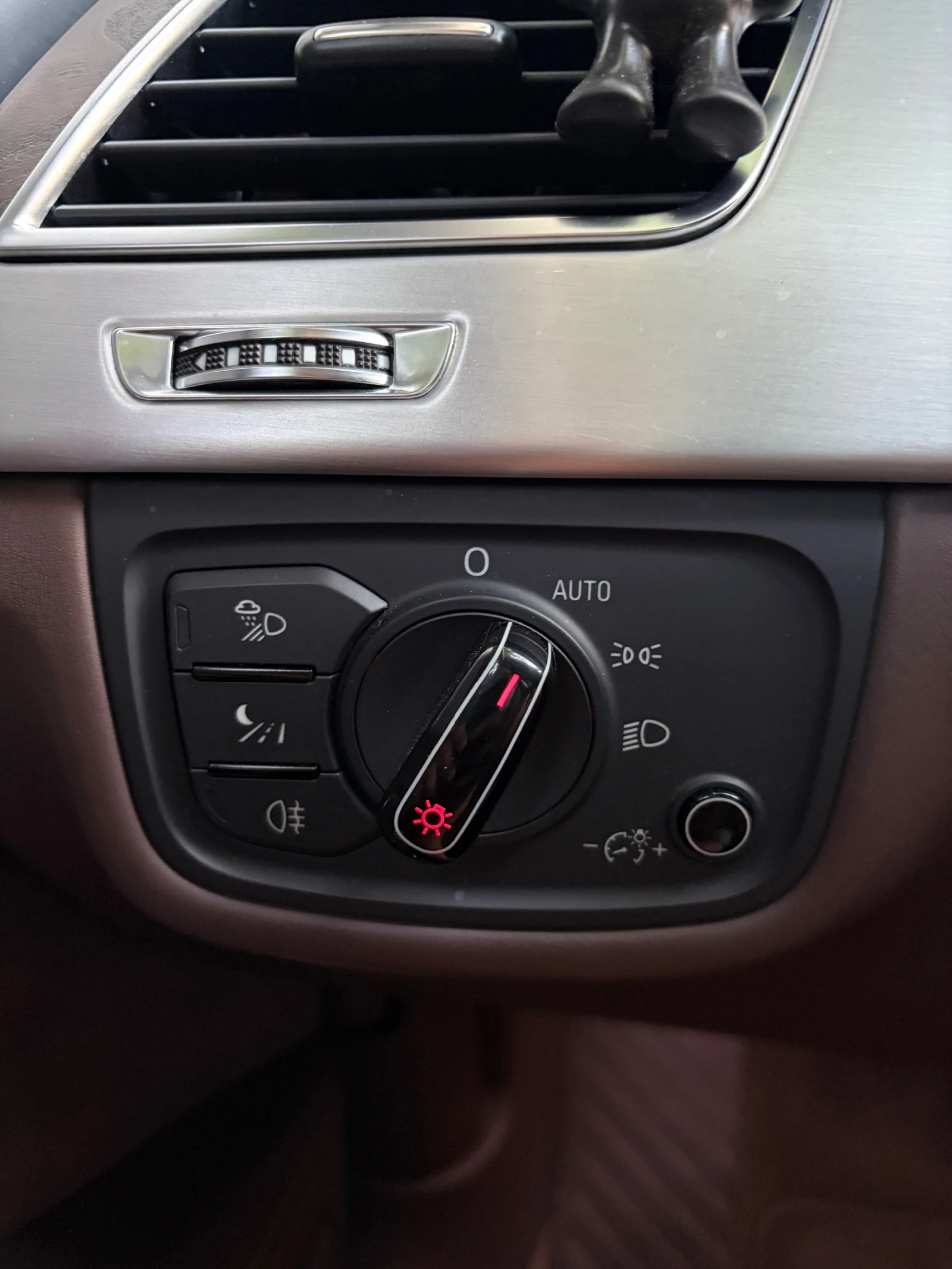 Audi A8 L 4.2 Design Selection/Full Led/Bang and Olufsen, снимка 12 - Автомобили и джипове - 55995979
