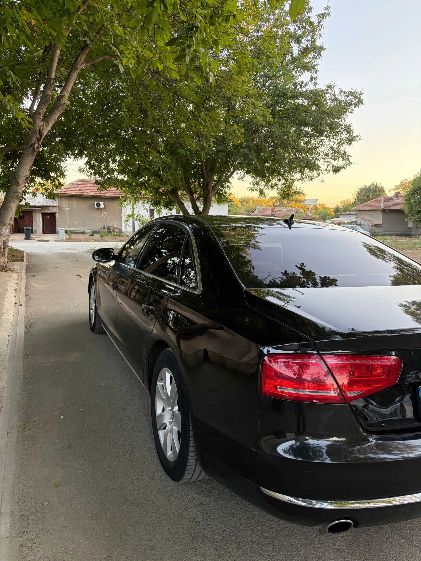 Audi A8 L 4.2 Design Selection/Full Led/Bang and Olufsen, снимка 3 - Автомобили и джипове - 55995979