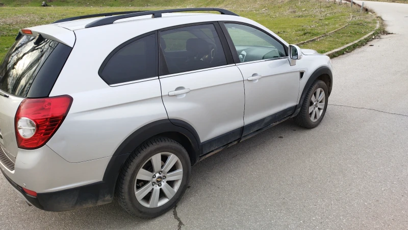 Chevrolet Captiva, снимка 4 - Автомобили и джипове - 47485889