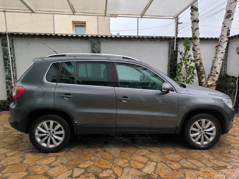 VW Tiguan 2.0 TDI 4 MOTION, снимка 7 - Автомобили и джипове - 48059849