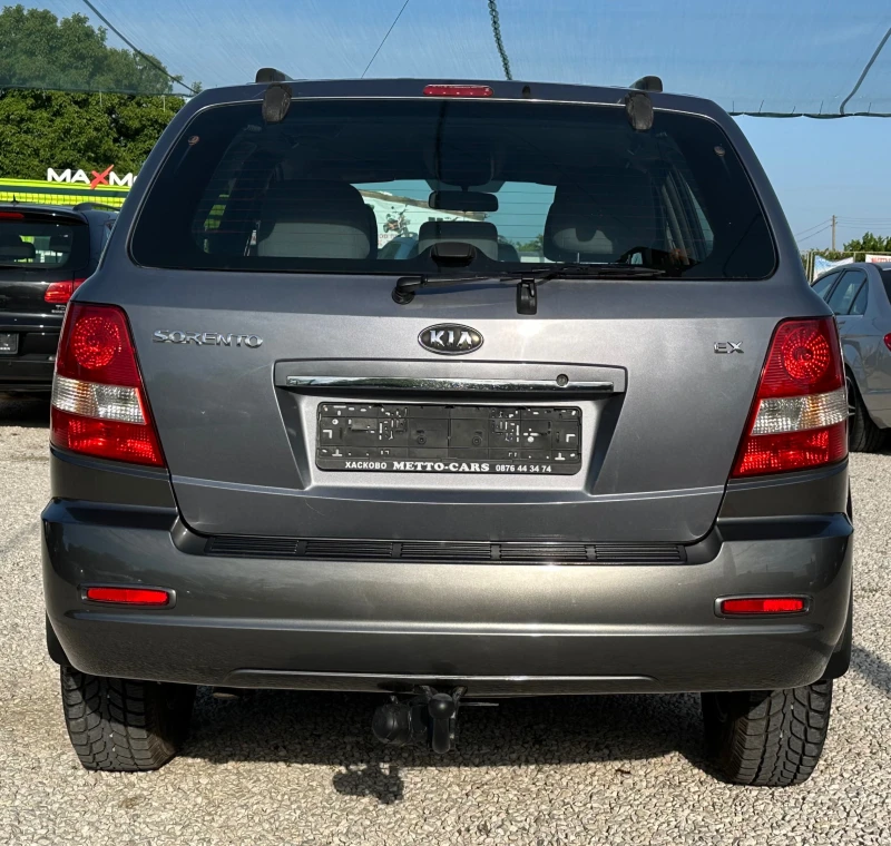 Kia Sorento 2.5CRDI* 4x4, снимка 3 - Автомобили и джипове - 48313240