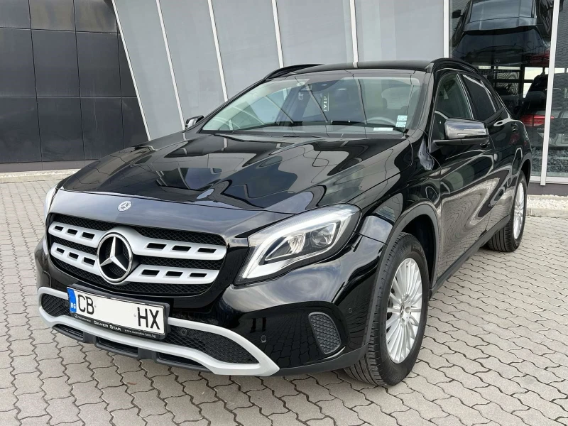 Mercedes-Benz GLA 180 CDI Facelift Led Navi Camera Carbon Carplay, снимка 1 - Автомобили и джипове - 48840063