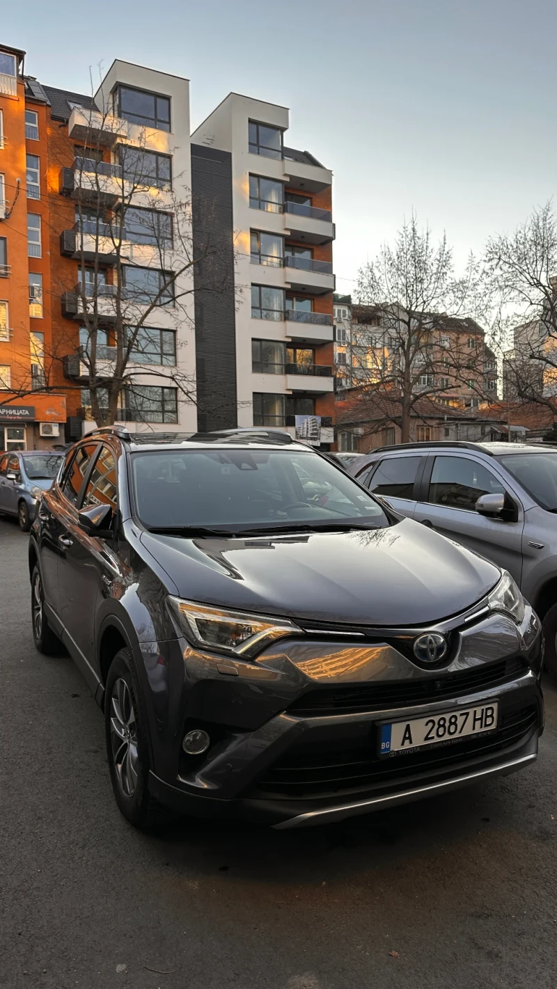 Toyota Rav4 * HYBRID* Luxury Edition , снимка 4 - Автомобили и джипове - 49381119