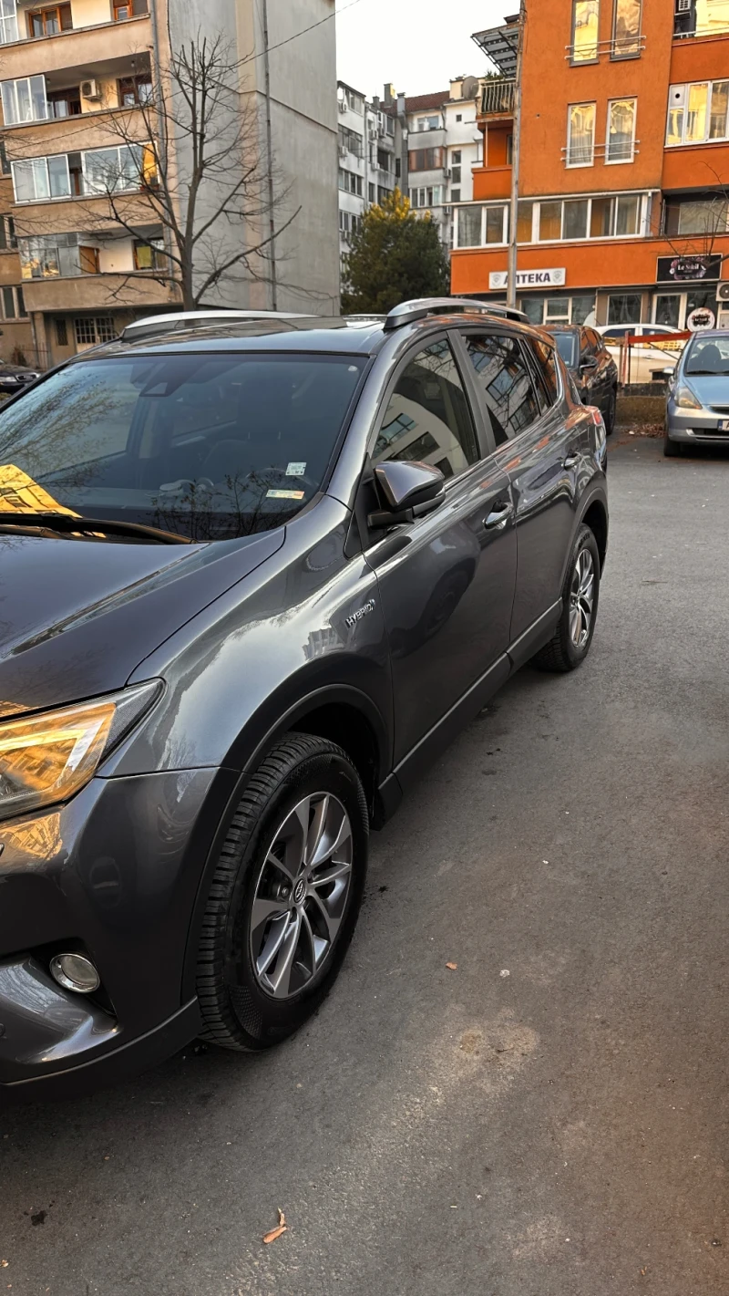 Toyota Rav4 * HYBRID* Luxury Edition , снимка 3 - Автомобили и джипове - 49381119