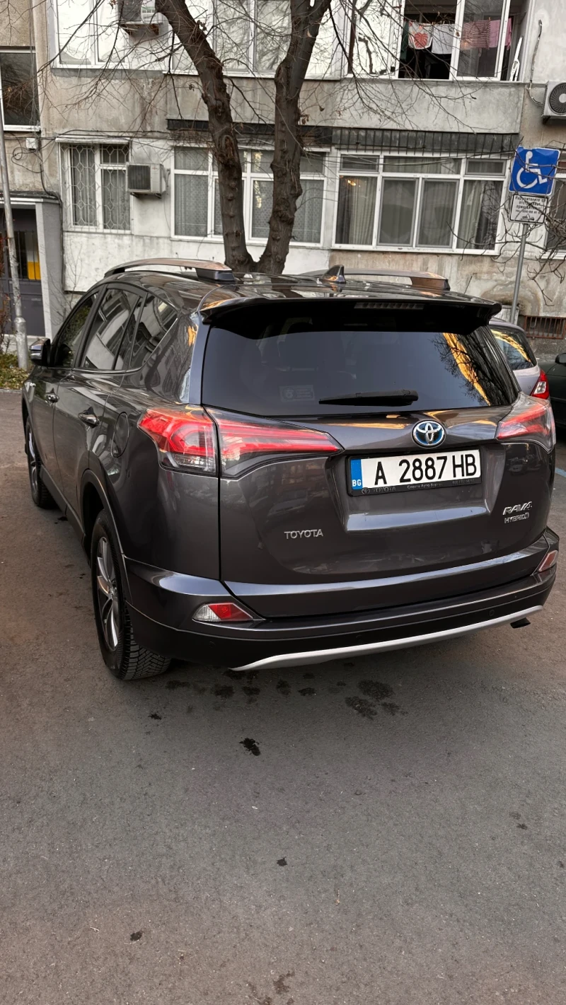 Toyota Rav4 * HYBRID* Luxury Edition , снимка 2 - Автомобили и джипове - 49381119