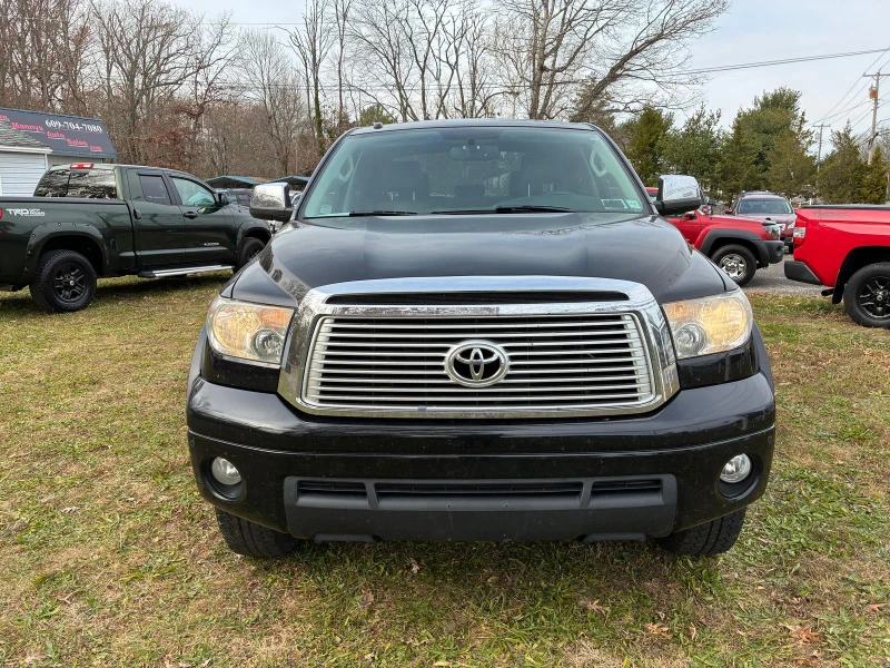 Toyota Tundra LIMITED CREW CAB* 5.7 V8, снимка 2 - Автомобили и джипове - 53035786