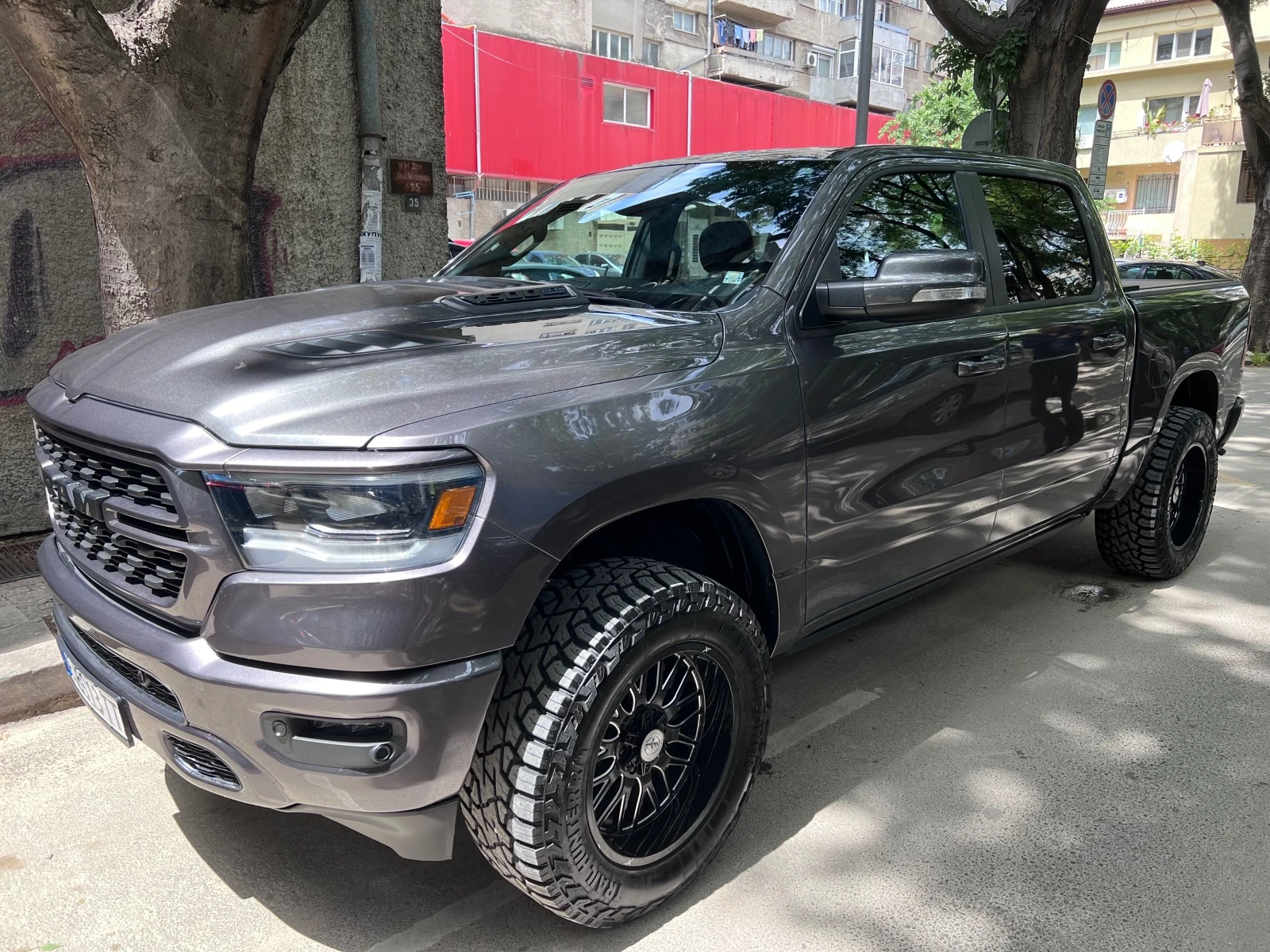 Dodge RAM 1500 SPORT, GT, E-Torg, LPG, 12'' Display - изображение 2