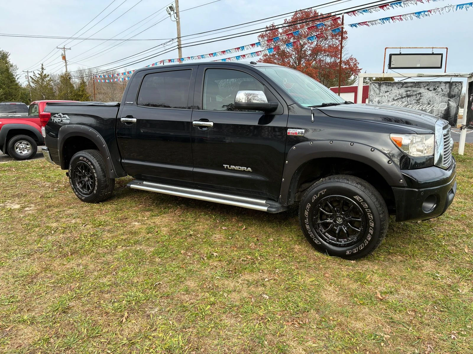Toyota Tundra LIMITED CREW CAB* 5.7 V8 - изображение 6