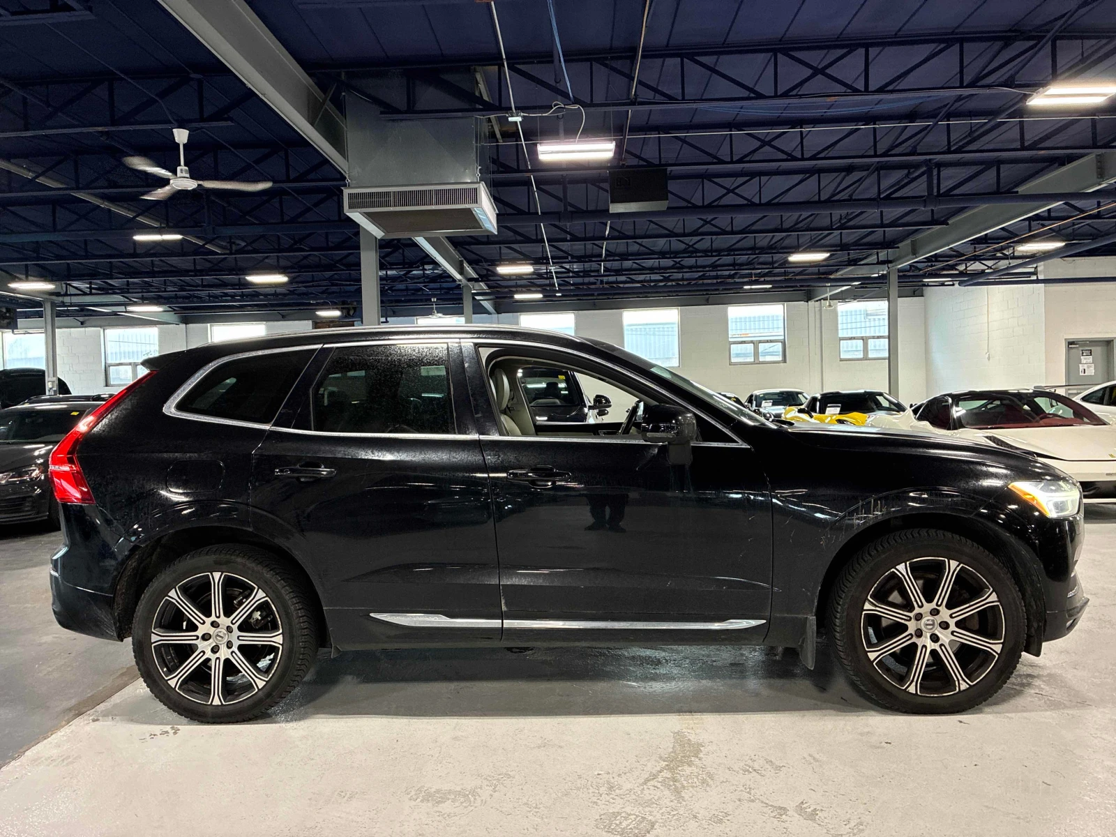 Volvo XC60 * Inscription * АВТОКРЕДИТ БЕЗ ПЪРВОНАЧАЛНА ВНОСКА, снимка 4 - Автомобили и джипове - 55803087