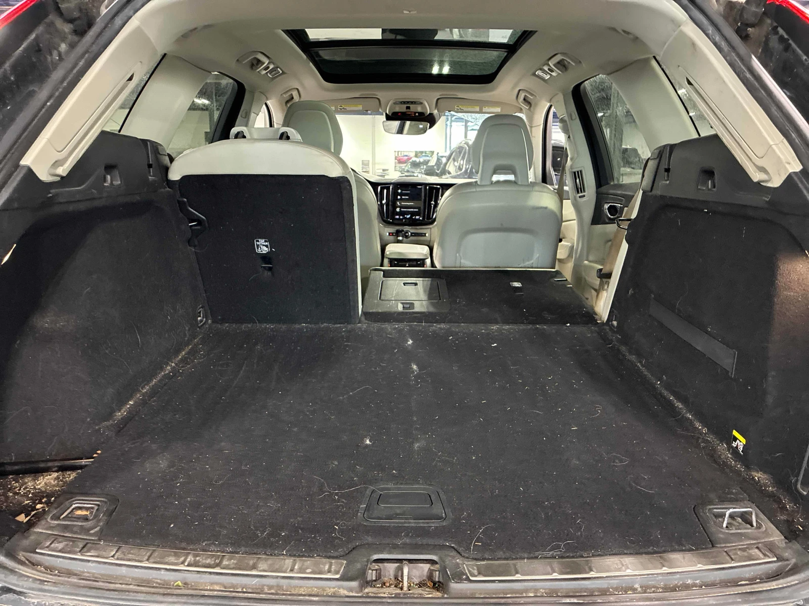 Volvo XC60 * Inscription * АВТОКРЕДИТ БЕЗ ПЪРВОНАЧАЛНА ВНОСКА, снимка 12 - Автомобили и джипове - 55803087