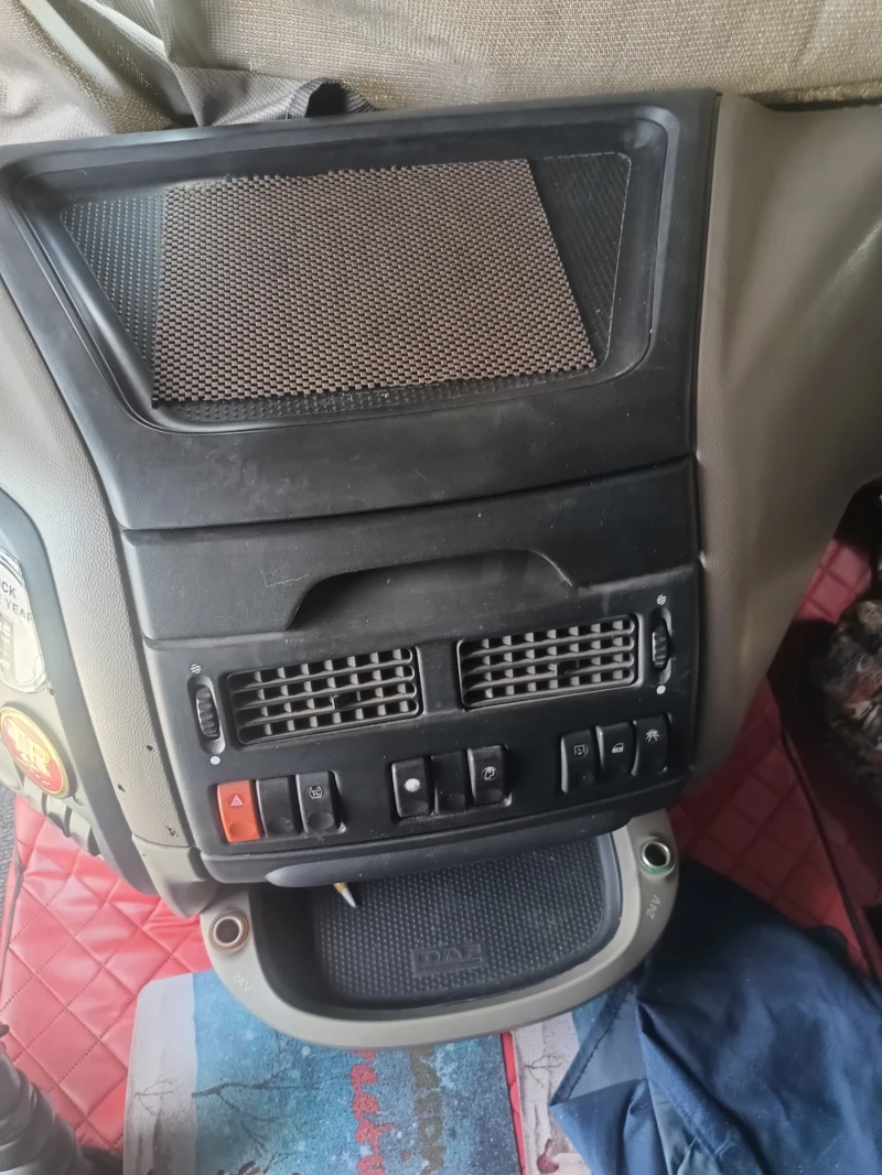 Daf XF 105 Ретардер, снимка 8 - Камиони - 52314509