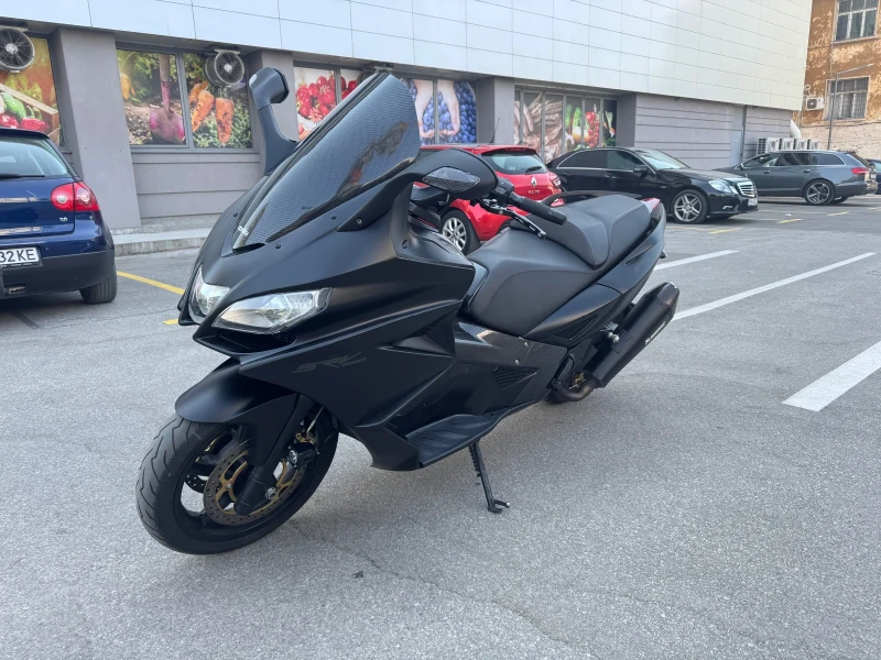 Aprilia SRV 850 Carbon Akrapovic, снимка 2 - Мотоциклети и мототехника - 50727602