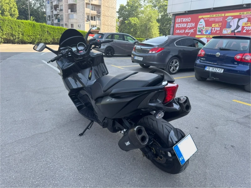 Aprilia SRV 850 Carbon Akrapovic, снимка 5 - Мотоциклети и мототехника - 50727602