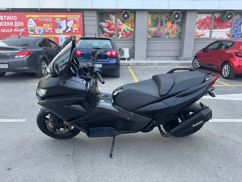 Aprilia SRV 850 Carbon Akrapovic, снимка 4 - Мотоциклети и мототехника - 50727602
