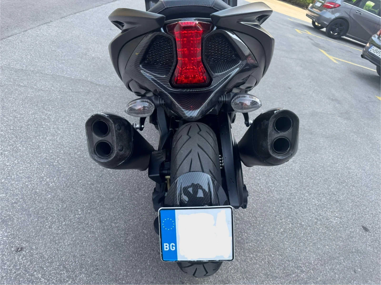 Aprilia SRV 850 Carbon Akrapovic | Mobile.bg   11