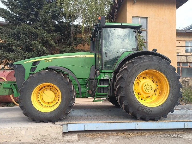 Трактор John Deere 8330, снимка 2 - Селскостопанска техника - 47700125