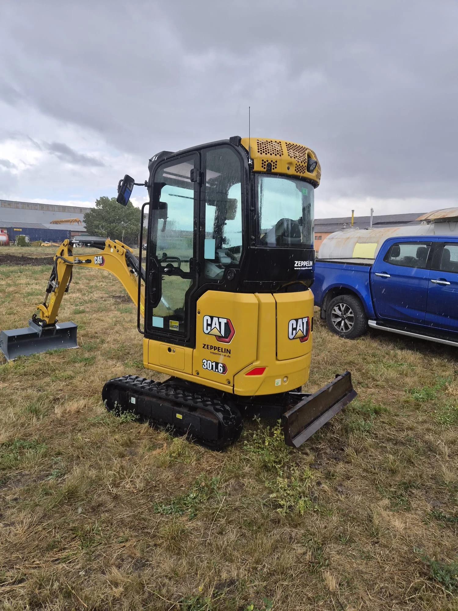 Багер Cat 301-6, снимка 9 - Индустриална техника - 56569198