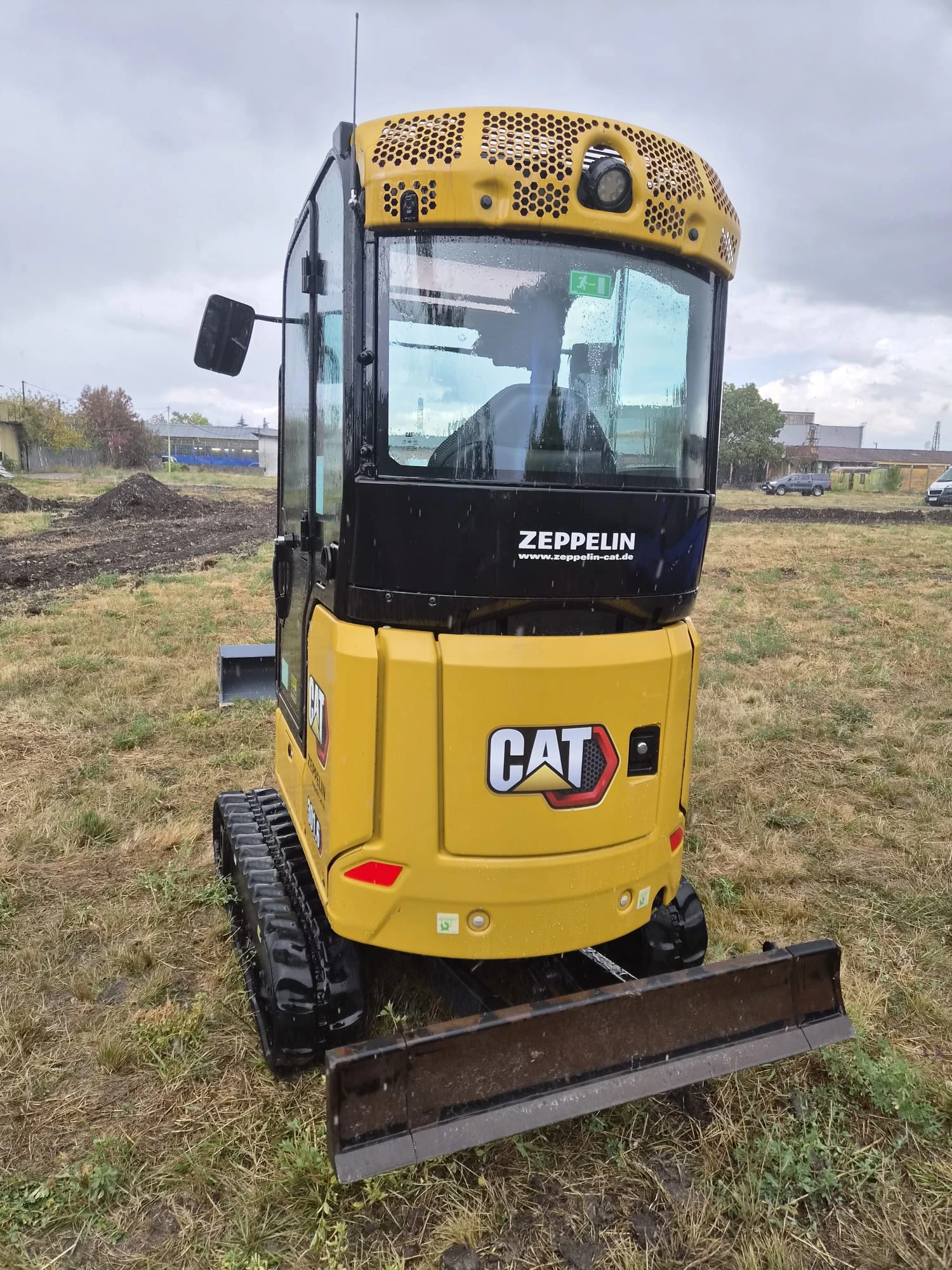 Багер Cat 301-6, снимка 8 - Индустриална техника - 56569198