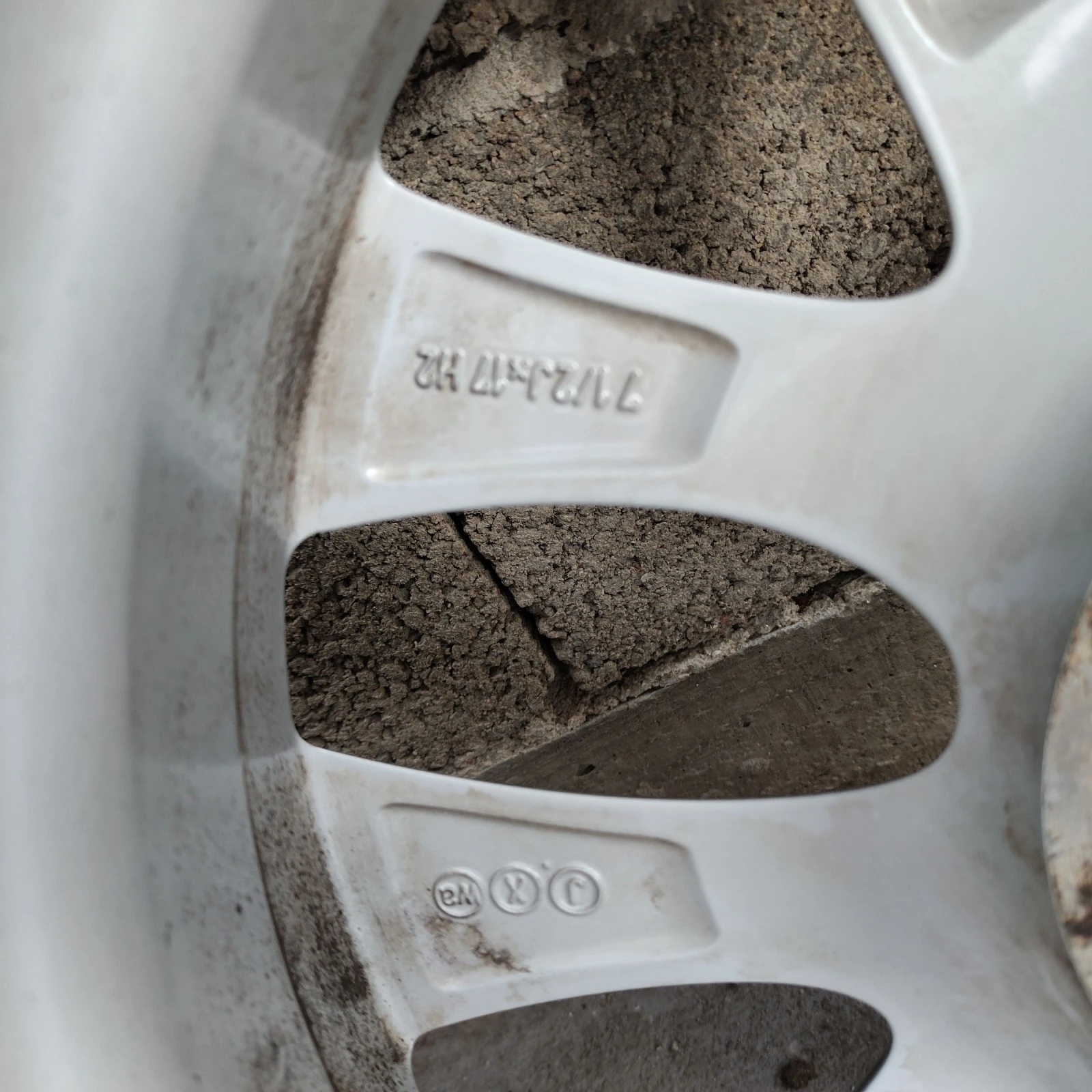    205/55R17  BMW | Mobile.bg   3