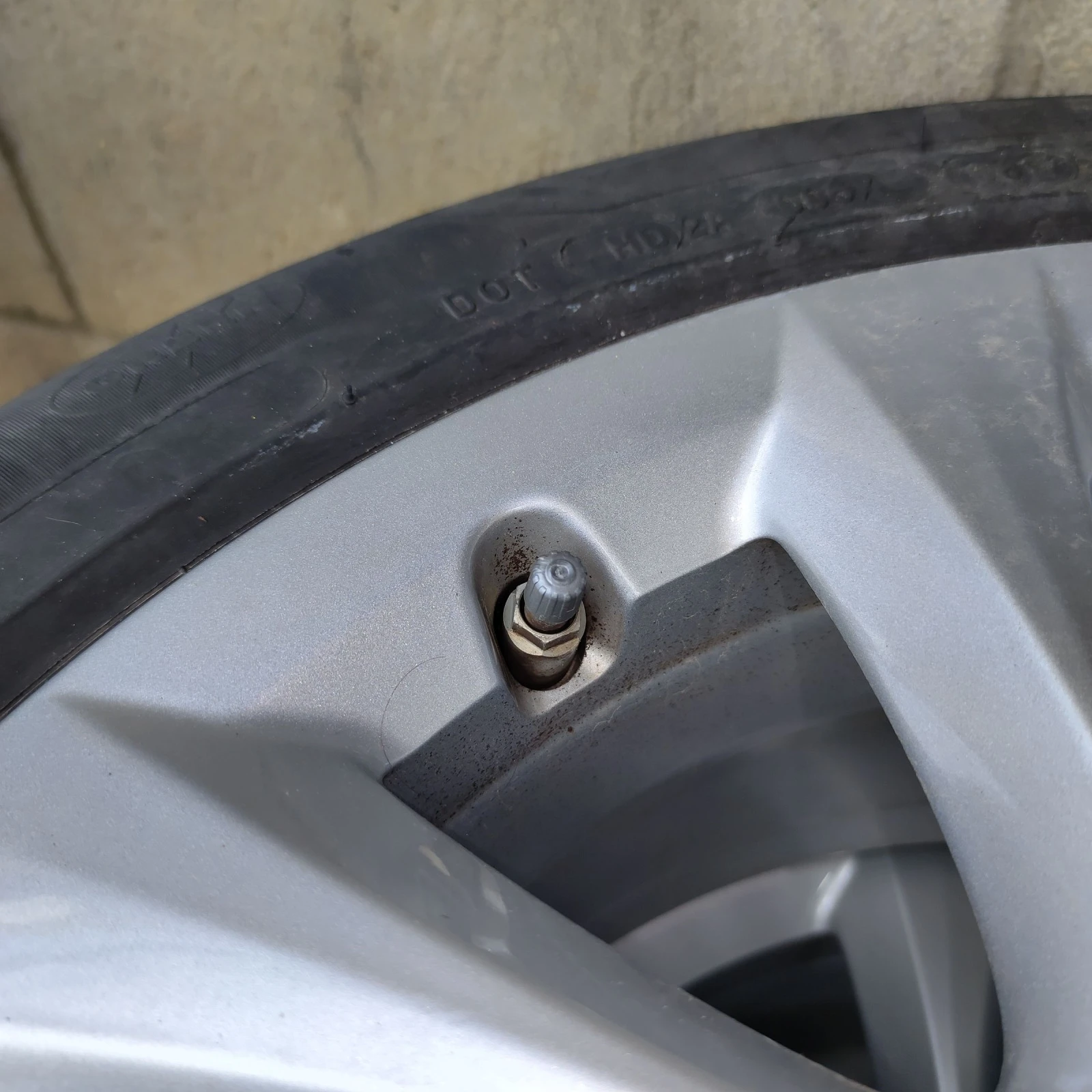    205/55R17  BMW | Mobile.bg   12