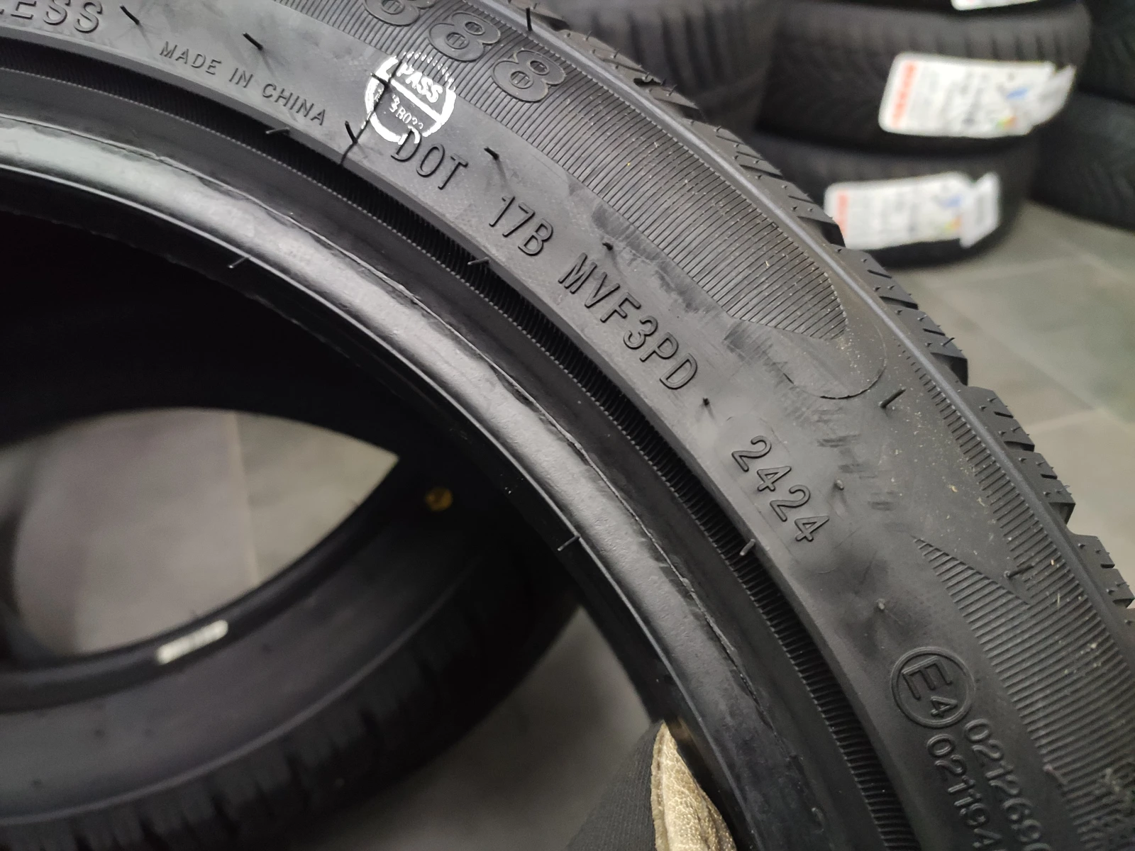  245/40R17 | Mobile.bg   5