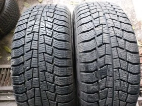 Гуми Зимни 215/60R17, снимка 1 - Гуми и джанти - 39134228