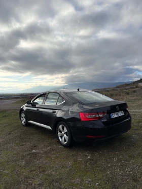 Skoda Superb 2.0TDI 2018 Ръчка , снимка 3