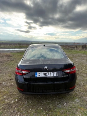 Skoda Superb 2.0TDI 2018 Ръчка , снимка 5