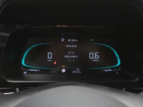 Hyundai Elantra 1.6 Automatic, снимка 11