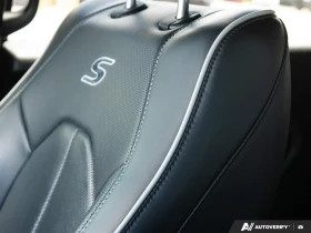 Chrysler Pacifica Select POWER SUNROOF NAV CARPLAY/ANDROID, снимка 16