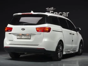 Kia Carnival 2.2D 11-Seater Prestige, снимка 2