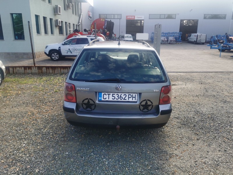 VW Passat 1.9TDI 131PD 6ск.  ОБСЛУЖЕНА, снимка 3 - Автомобили и джипове - 46270161