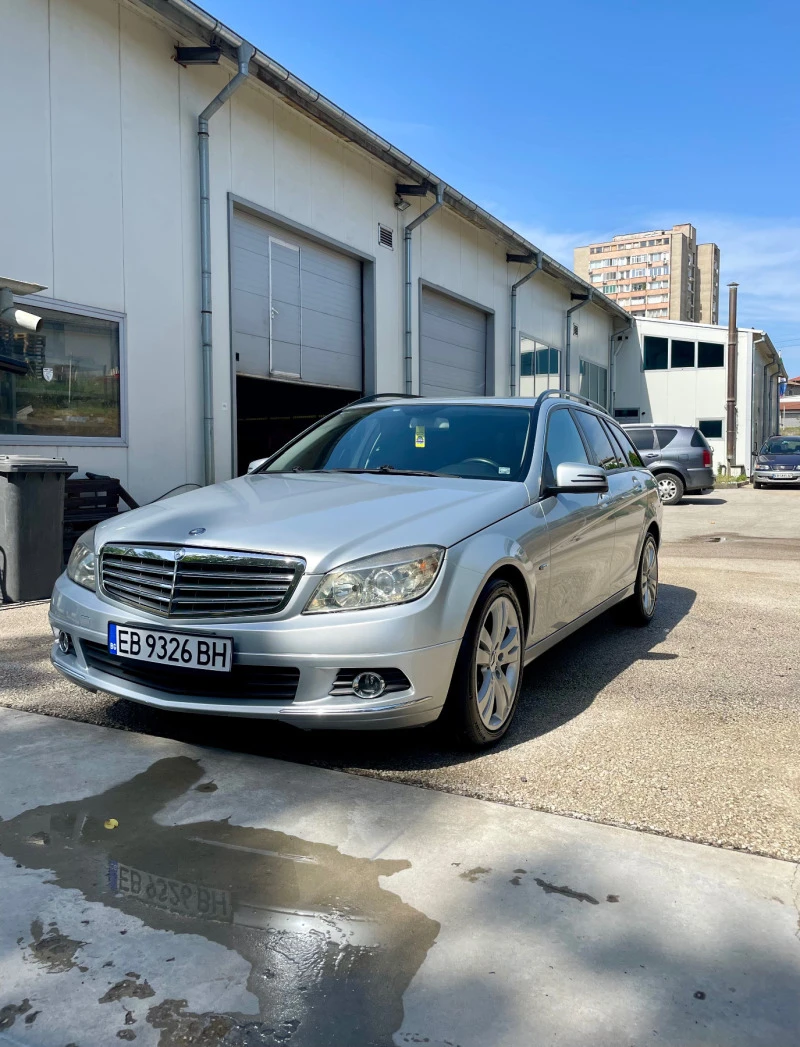 Mercedes-Benz C 220, снимка 2 - Автомобили и джипове - 47299104