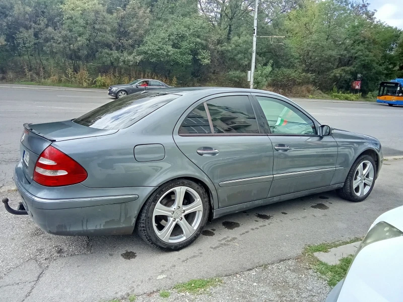 Mercedes-Benz E 200 Фабричен Метан/Кожа/Автомат/ОТЛИЧЕН, снимка 6 - Автомобили и джипове - 47310233