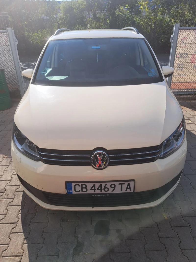 VW Touran, снимка 4 - Автомобили и джипове - 48168762