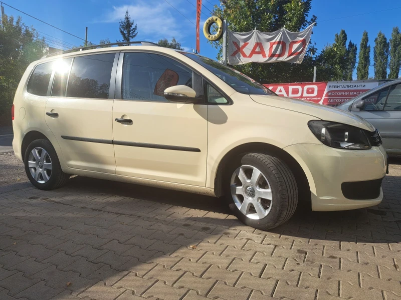 VW Touran, снимка 3 - Автомобили и джипове - 48168762