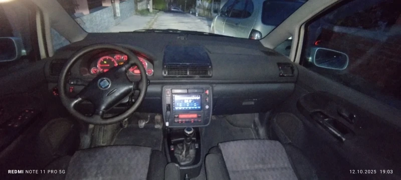 Seat Alhambra, снимка 6 - Автомобили и джипове - 52042546